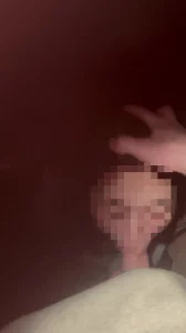 [原创] 已婚偷情少妇楼梯间吃鸡巴