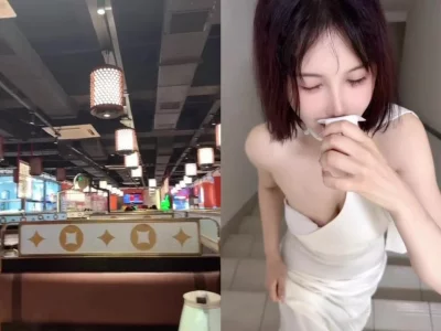 [原创]超刺激！商场被摸爽了直接拉到楼道干
